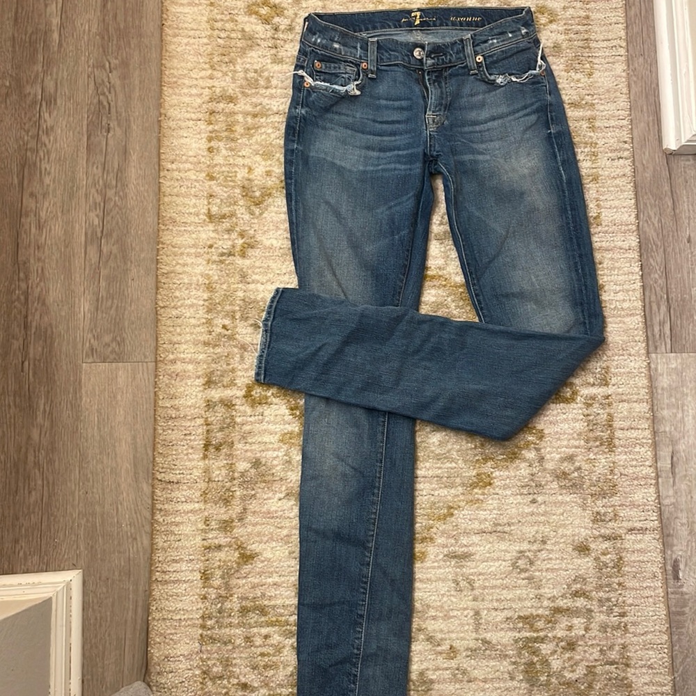 Women’s 7 jeans size 25 skinny